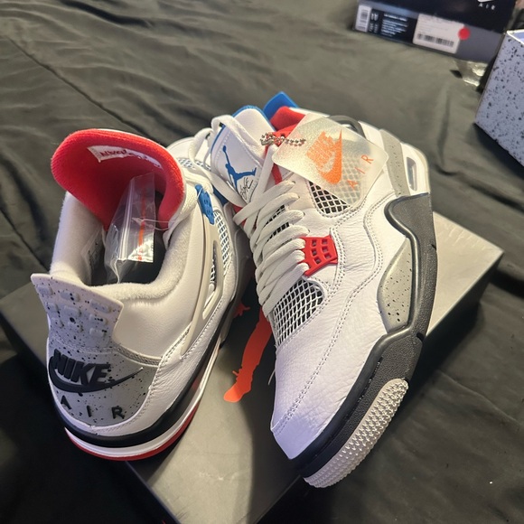 Nike Air Jordan 4 White with Red and Blue Accents DEADSTOCK 2019 Release